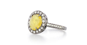 Double Chai / Yellow Sapphire / Diamond